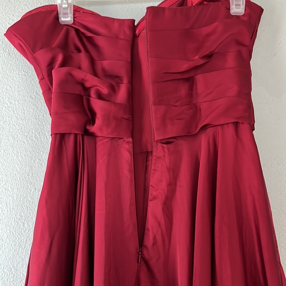 New La Femme Strapless Slit Satin Ballgown Red Wine size 6 - Picture 10 of 15